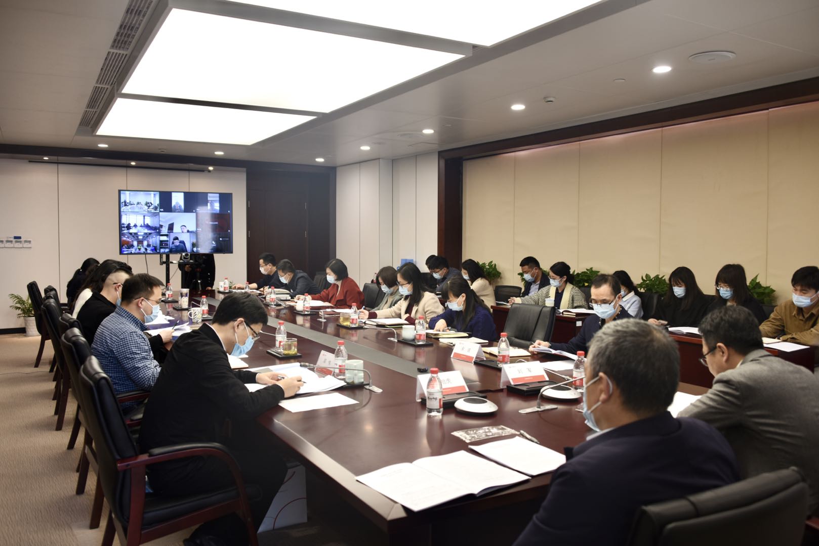 �ڴ��ʵꡤAPP(�й���)���޹�˾����